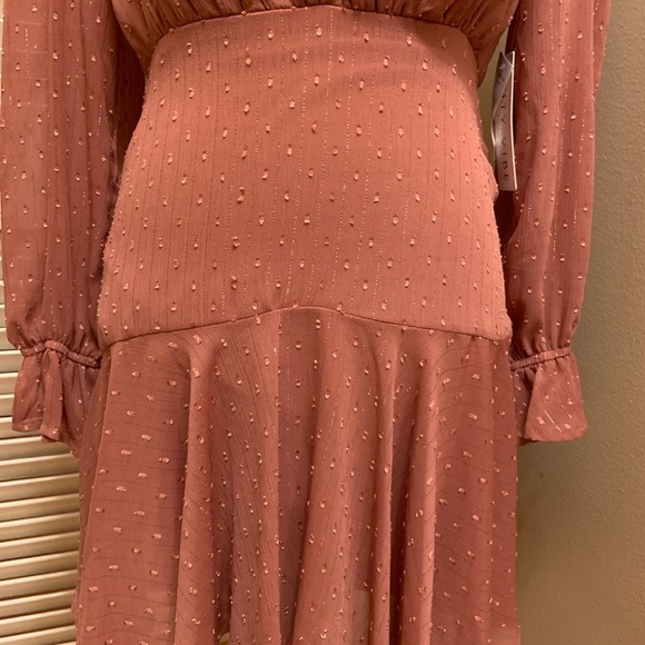 39. City Vibe from LA with Love Dress in Mauve - Picture 8 of 14
